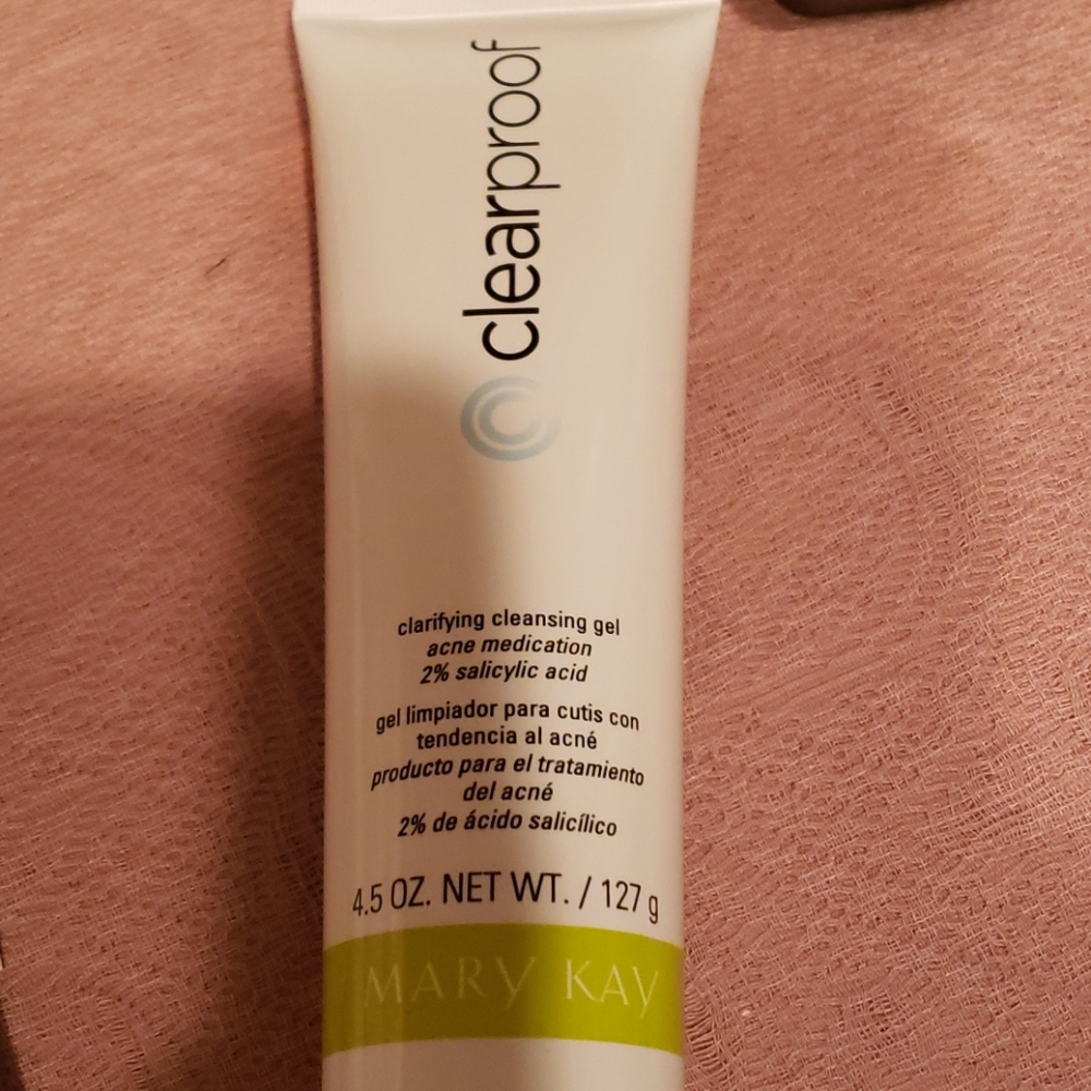 Mary Kay Clearproof cleansing gel